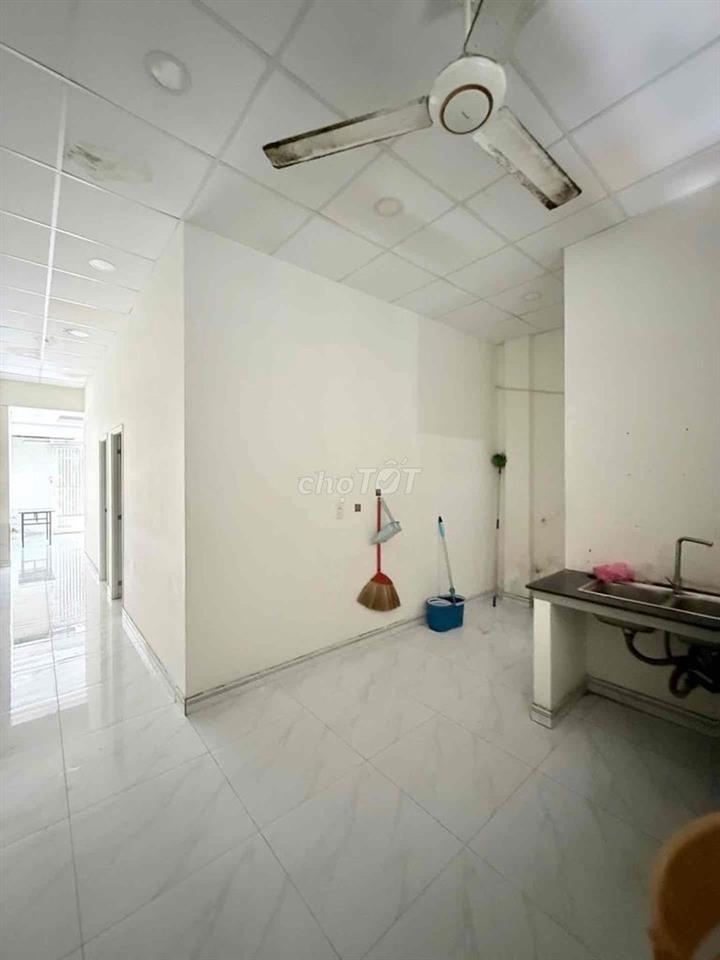 Nhà KDC Gần Trường Chinh, 70M (5x14), shr chỉ 4.6 tỷ (tl)