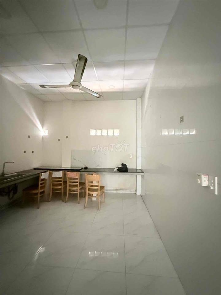 Nhà KDC Gần Trường Chinh, 70M (5x14), shr chỉ 4.6 tỷ (tl)