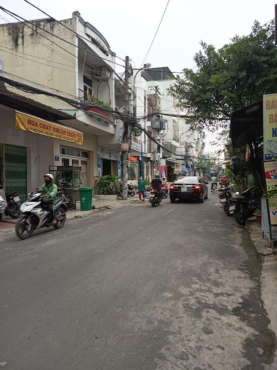 Cần Tiền Bán Nhà Hẻm Xe Hơi, Đường Bùi Thị Xuân , F3, Q Tân Bình Giá Rẻ