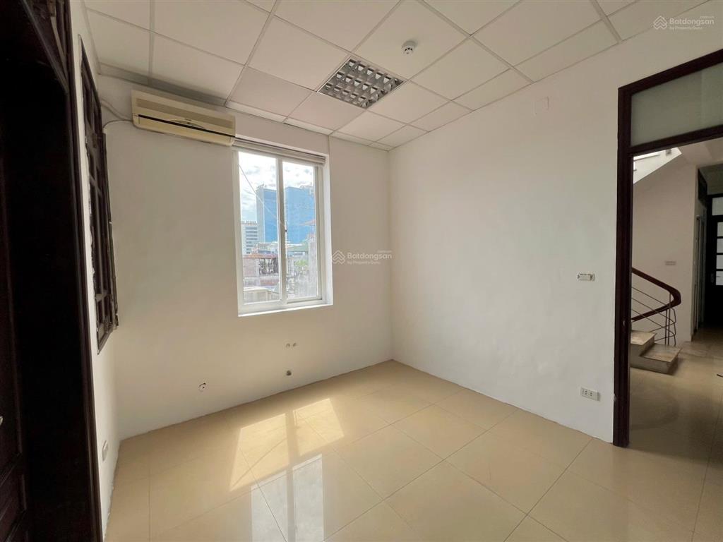 Cho thuê văn phòng giá tốt phố hoàng ngân