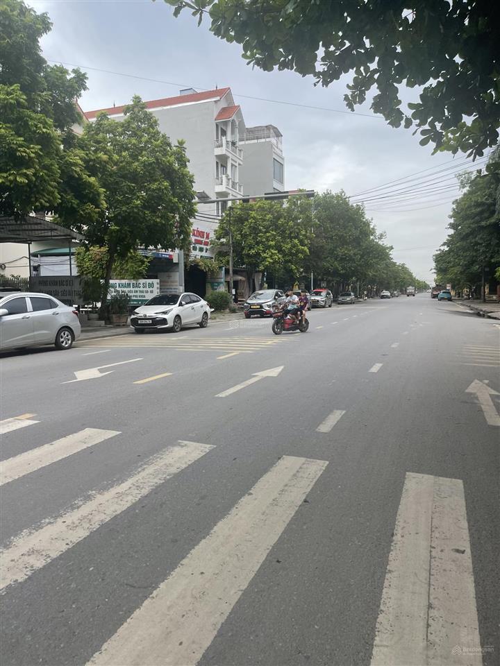 Chủ cần bán gấp đất đẹp đối diện bệnh viện đan phượng