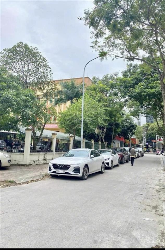 Bán nhà mặt phố duy tân, cầu giấy. dt 150m2, chính chủ uy tín chào 55.5 tỷ