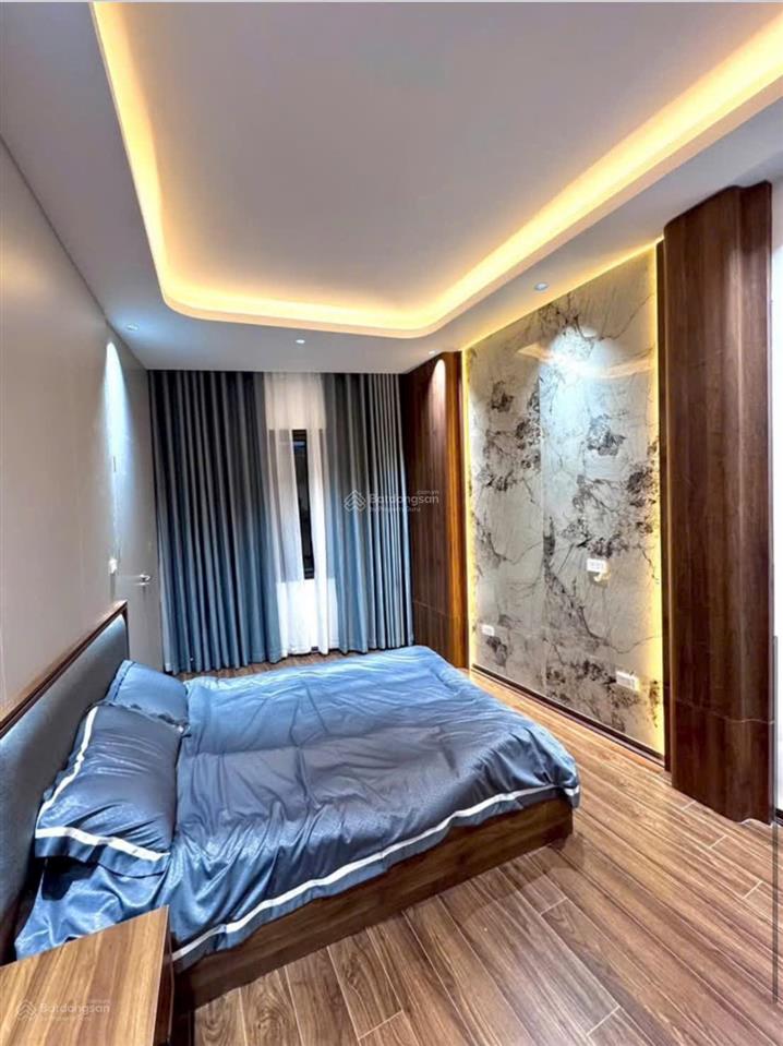 Chính chủ phố ô đồng lầm  hồ ba mẫu. 6 tầng  thang máy, full nội thất. chỉ 9 tỷ