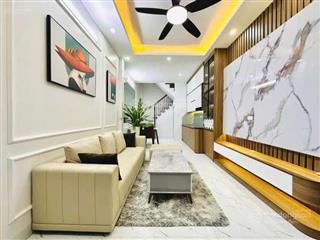 Cho thuê nhà riêng phố tôn thất tùng  354 trường chinh. nhà mới đẹp full nội thất.