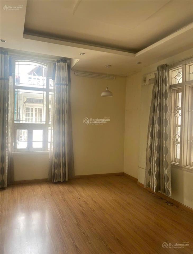 Cho thuê nhà nguyên căn huỳnh thúc kháng. ô tô lùi cửa, dt 65m, 6 ngủ. vào ở luôn