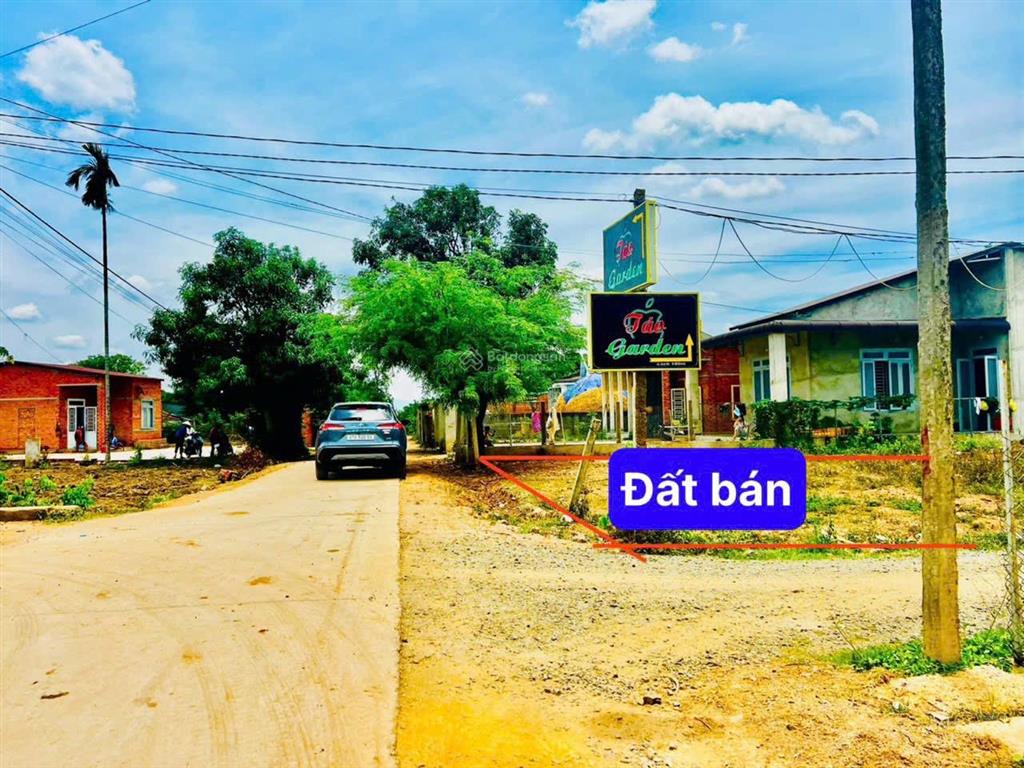 Lô đất siêu đẹp gần chợ chỉ 945tr