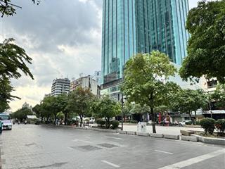 Bán gấp nhà mặt phố tại nguyễn huệ, 90 tỷ, 60 m2, mặt tiền 8m, ngõ 30m, pháp lý đầy đủ