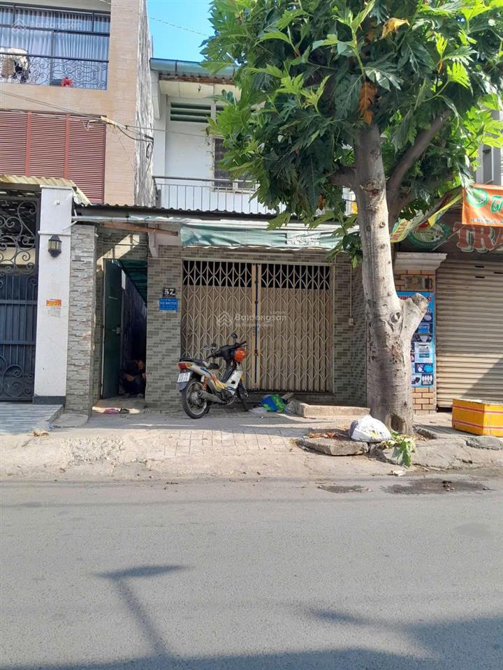 Bán gấp nhà mặt phố 100m2 tại đường số 7, hiệp bình chánh, thủ đức, 10,5 tỷ toán  0978 725 ***.
