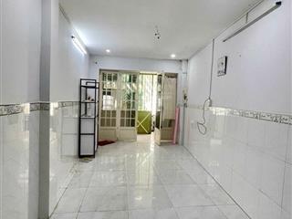 Hơn 5 tỷ  nhà 2 tầng dtcn 41m2  ngô gia tự tt q10