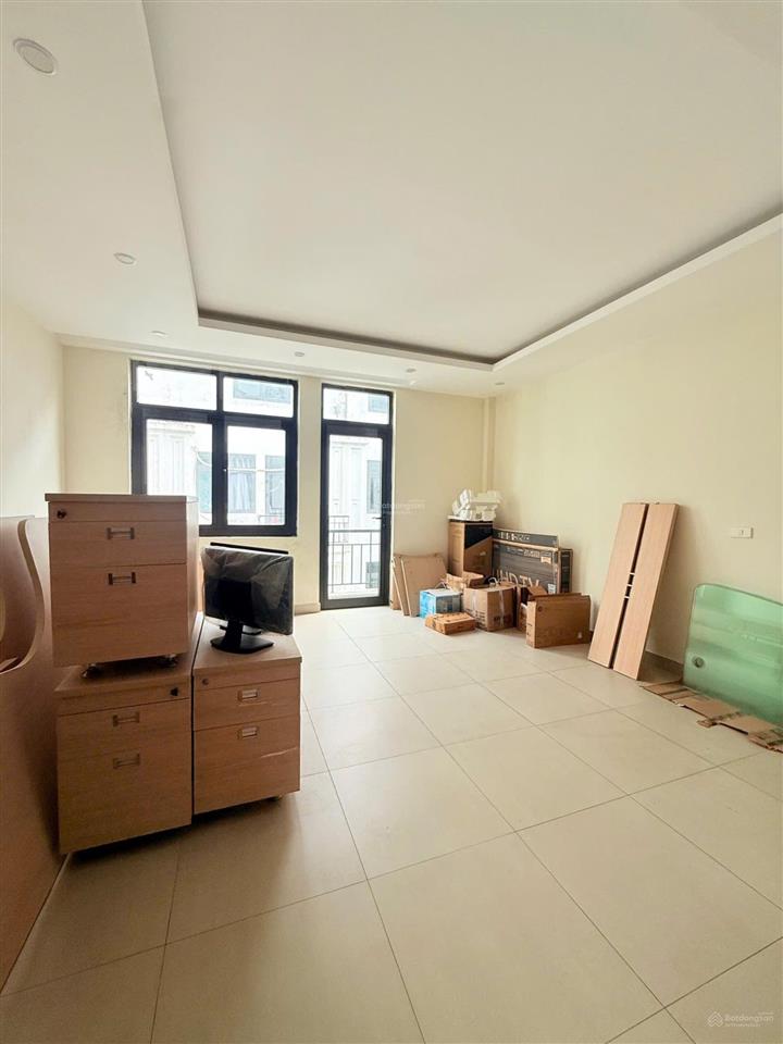 Choo thuê.ê nhà phân lô xuân la ngõ rộng ô tô tránh 101m2 x 5 tầng, mặt tiền 6m vỉa hè rộng