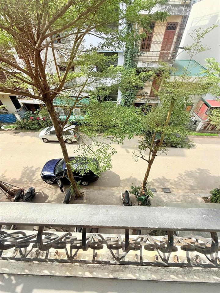 Choo thuê.ê nhà phân lô xuân la ngõ rộng ô tô tránh 101m2 x 5 tầng, mặt tiền 6m vỉa hè rộng