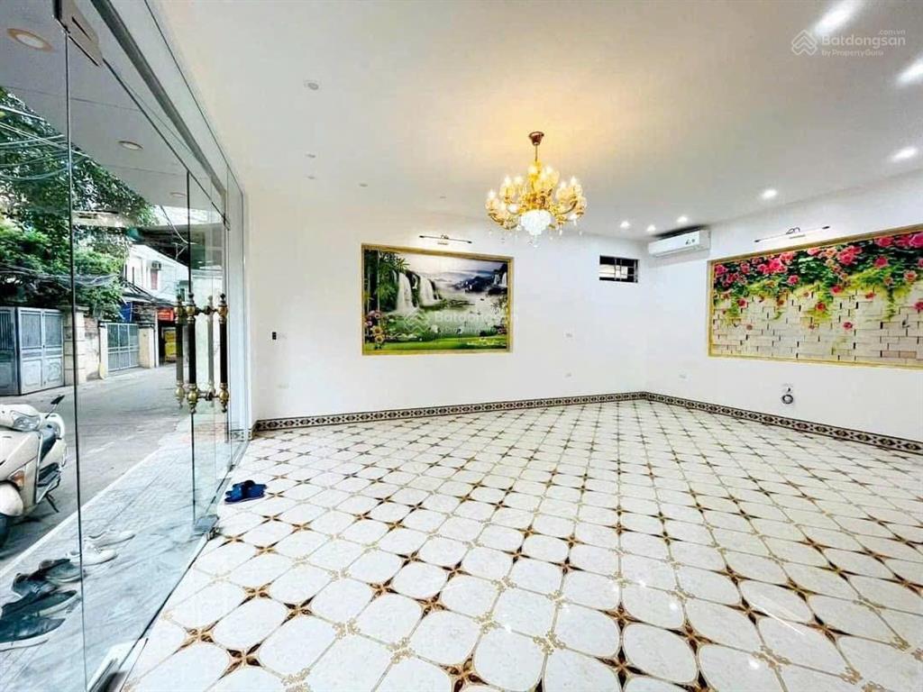 Cho thuê nhà đường bưởi ba đình / cầu giấy 70m, lô góc hợp văn phòng, spa, lớp học