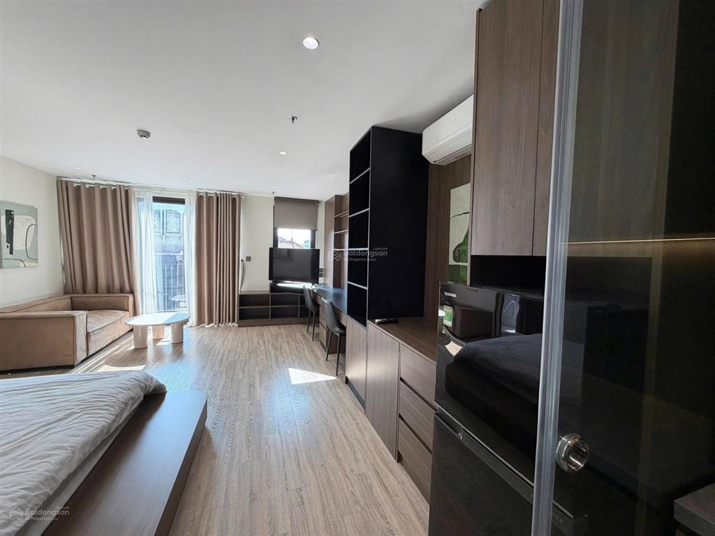Căn hộ dv nội thất gỗ sang xịn mịn nằm tại đảo kim cương thuận tiện đi q1,3,7,9