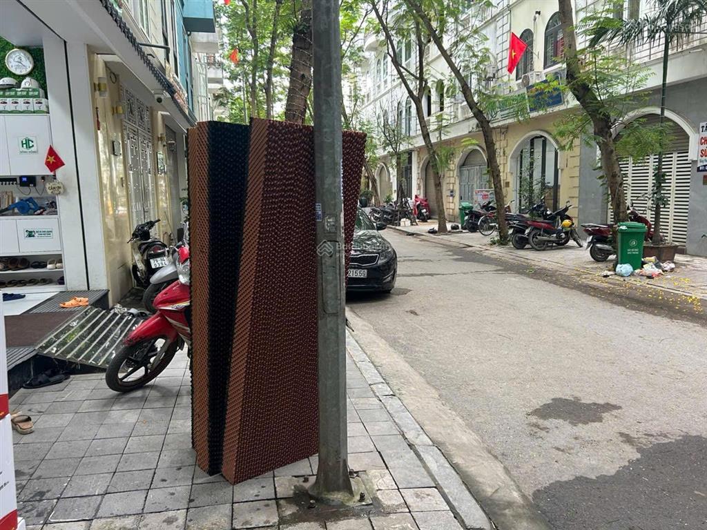 Bán liền kề dãy u03, kđt đô nghĩa, giá siêu hời 15,8 tỷ (có thương lượng), 75m2