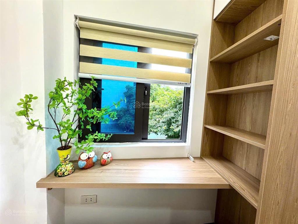 Ccmn 2 ngủ nguyễn trãi  ngã tư sở  ô tô 7 chỗ đỗ cửa  ban công thoáng sáng  gần royal city