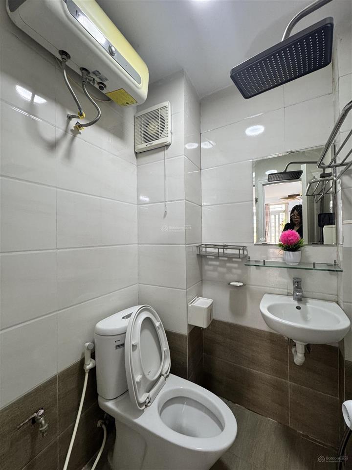 Căn hộ chung cư giải phóng  ngã tư vọng 50m2  2 ngủ  ban công thoáng sáng  full nội thất