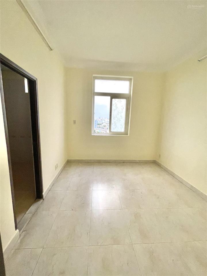 Bán chung cư nhất lan 2. 67m2. 2pn căn góc bancon thoáng mát chỉ 2x tỷ. sổ hồng sẵn