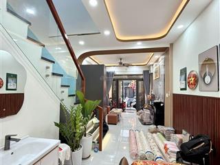 Nhà đẹp 2 tầng kiêng cố  phú thọ hoa tân phú. 3pn 4wc. shr. chỉ 6,9 tỷ. 0938 726 ***