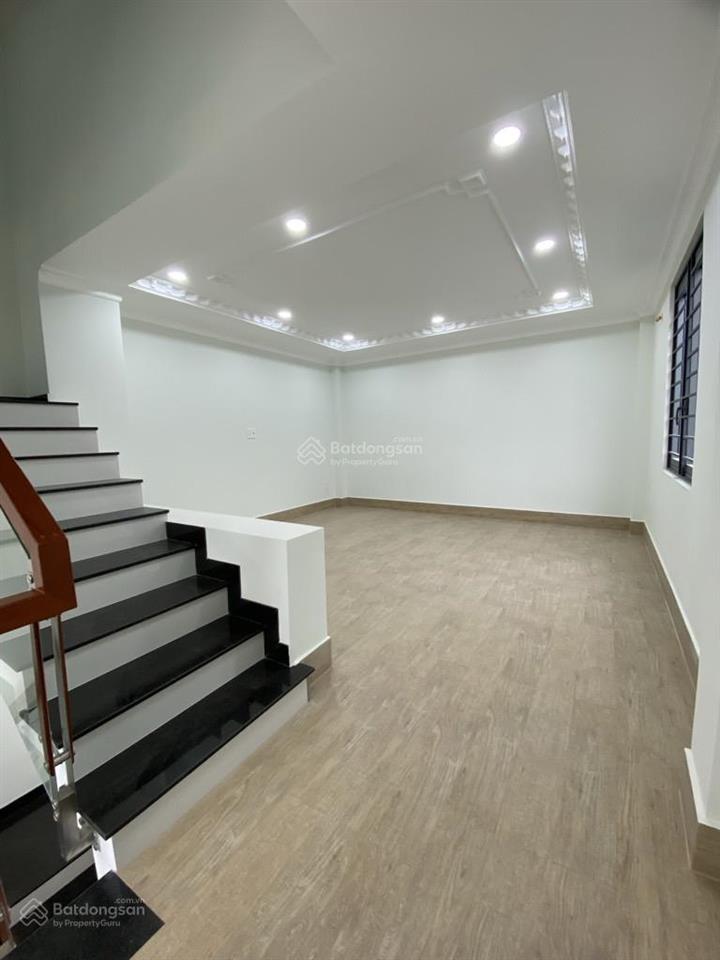 Hxh 688 hương lộ 2. 5 tầng btct. 6pn. ngang 5,7m. shr nhỉnh 8 tỷ. 0938 726 ***