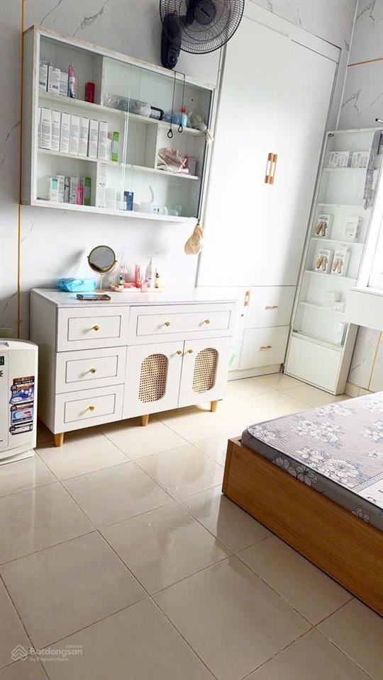 Bán căn hộ nhất lan 3  tân tạo  bình tân 2,1 tỷ shr, 60m2, 2pn, 1wc. 5p qua aeon mall