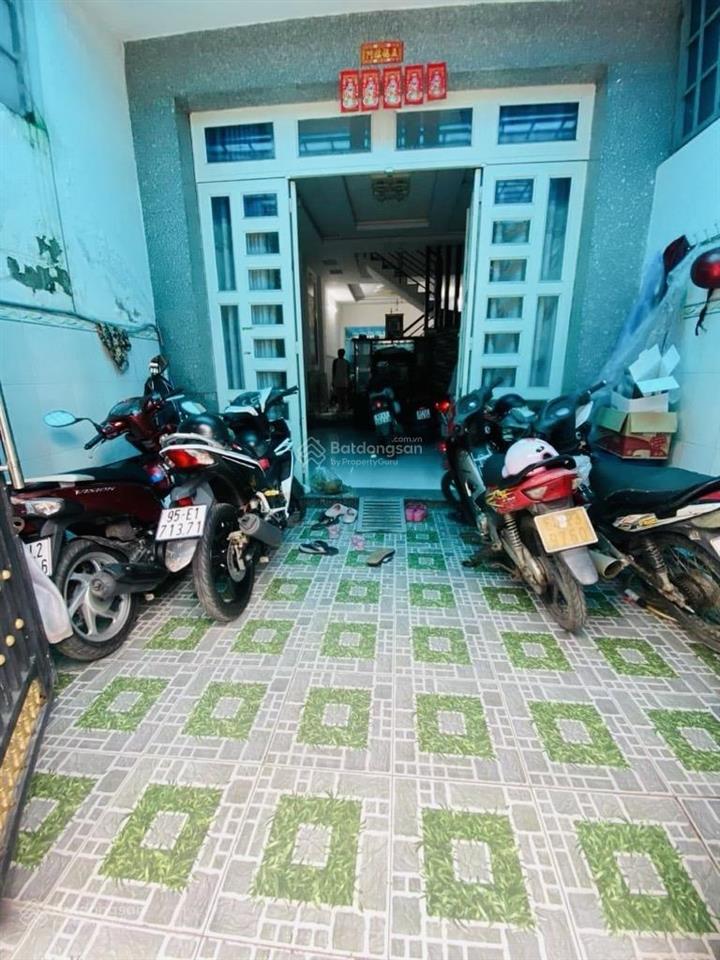 Hxh tỉnh lộ 10 3 tầng btct 4m*17m. 4pn4vs. shr hoàn công đủ chỉ 5,1 tỷ tl