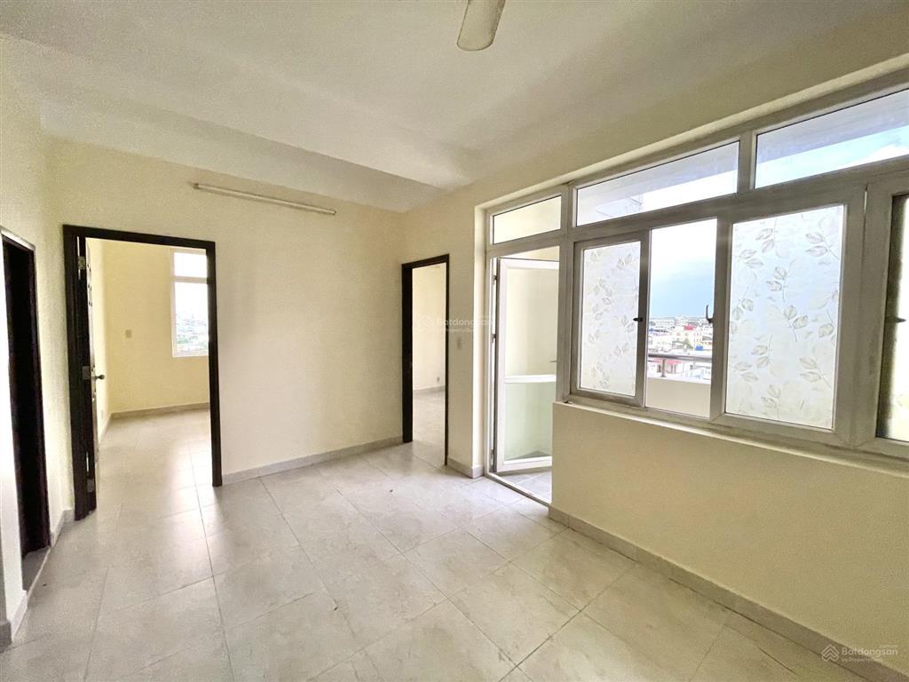 Chung cư nhất lan 2, thang máy  pccc  70m2. 2pn 2wc, shr chỉ 2,350t, tân tạo  bình tân.