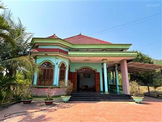 Nhà bán chính chủ  sân vườn rộng 543m2 3pn, sân lớn đậu 23 ô tô  diên tân, khánh hoà