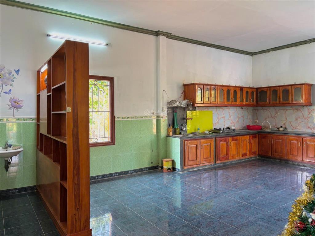 Nhà bán chính chủ  sân vườn rộng 543m2 3pn, sân lớn đậu 23 ô tô  diên tân, khánh hoà