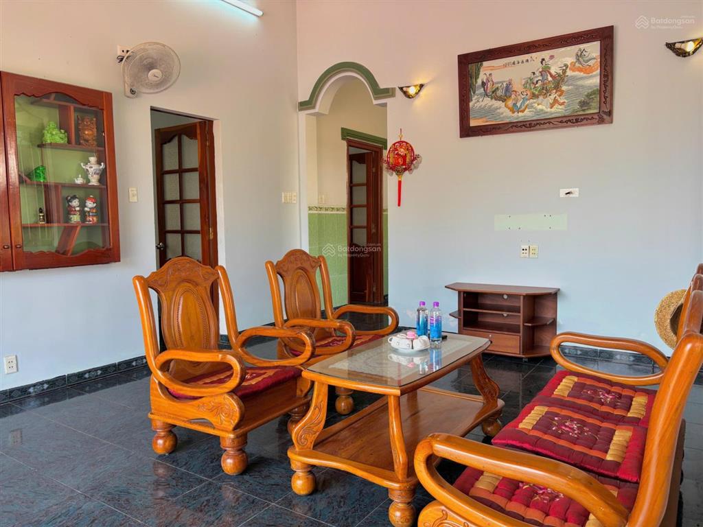 Nhà bán chính chủ  sân vườn rộng 543m2 3pn, sân lớn đậu 23 ô tô  diên tân, khánh hoà