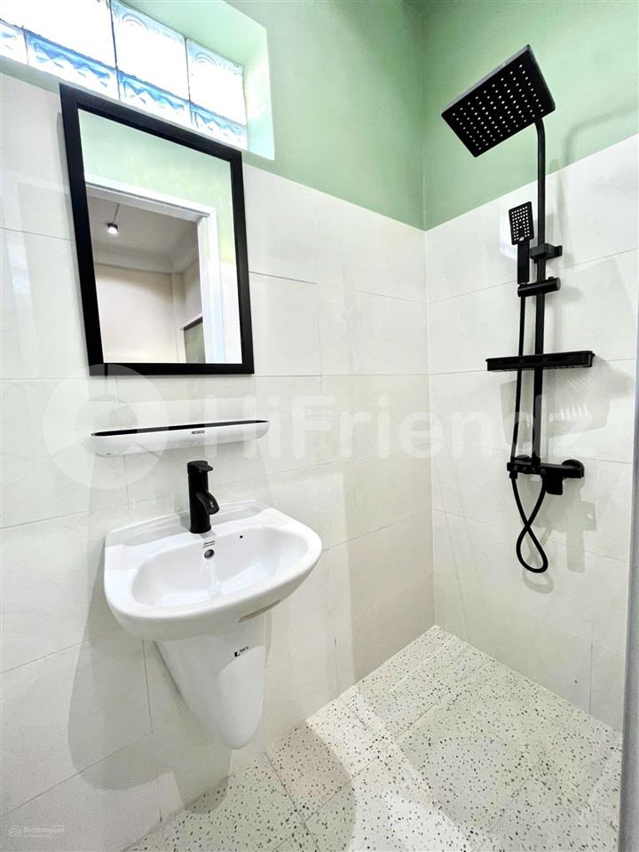 Gần đh y dược, sài gòn, sư phạm  thang máy  giữ phòng đến 1/9
