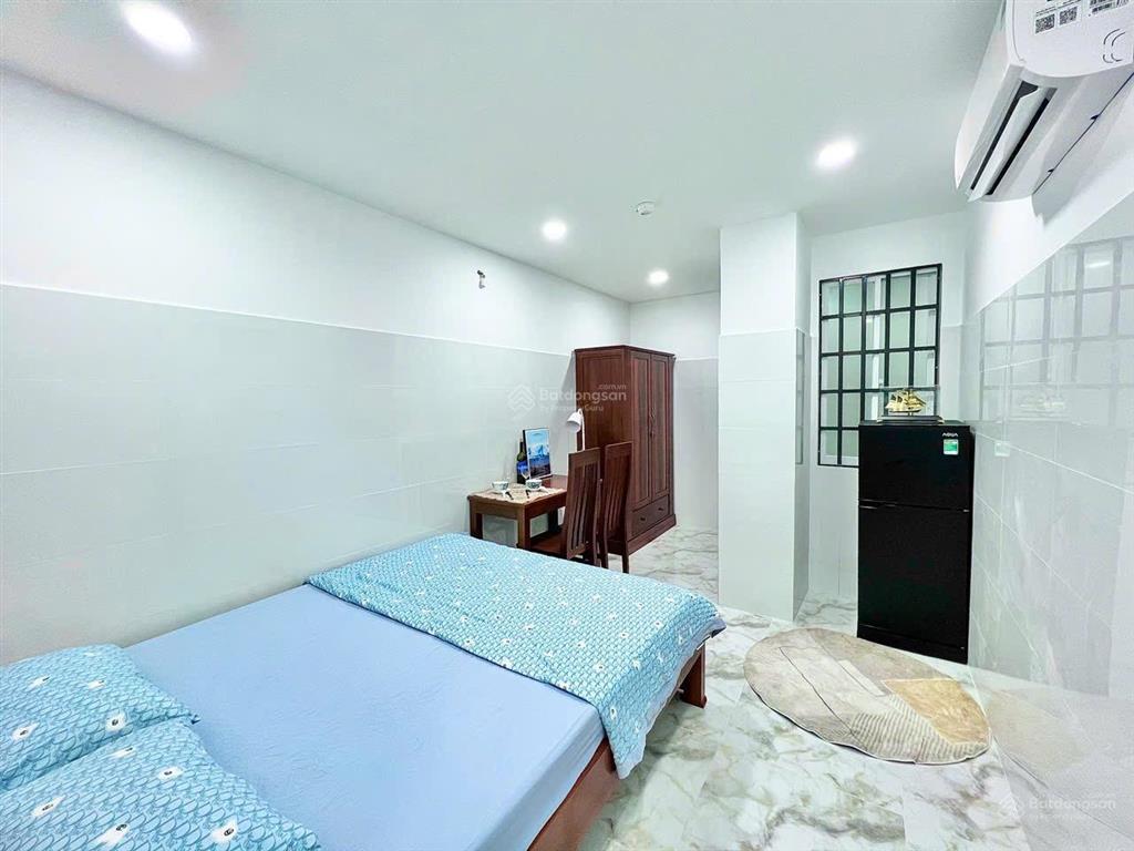 Gần cầu chữ y  thang máy  hầm xe  đầy đủ nội thất
