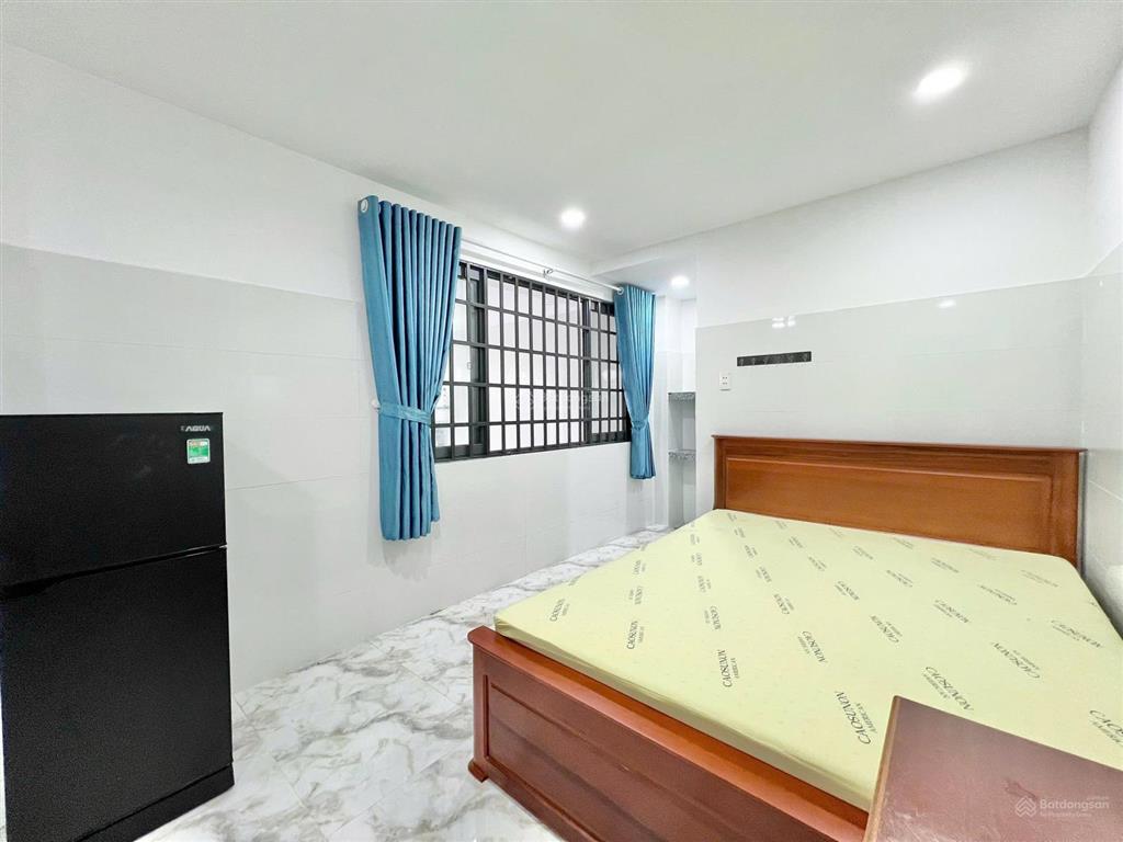 Gần cầu chữ y  thang máy  hầm xe  đầy đủ nội thất