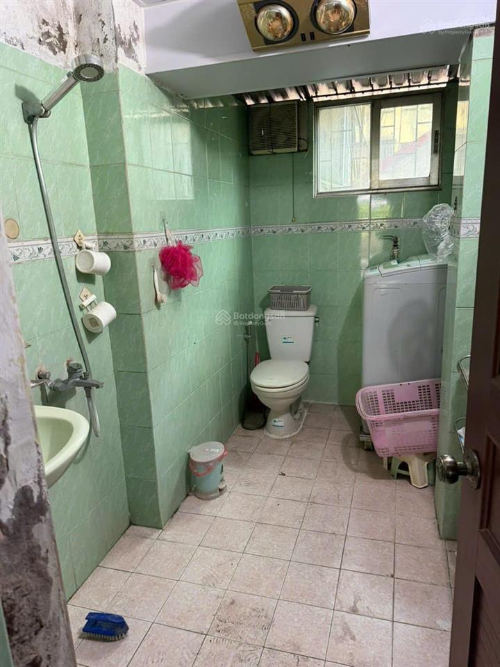 Cho thuê 80 m2, 4pn, 1wc tại p216 nhà a10, tập thể 128c đại la, 8 triệu vnd