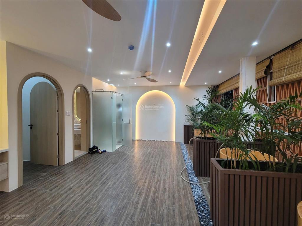 Cho thuê villa 27a trần thiện chánh (760/4a sư vạn hạnh hẻm xe tải) quận 10
