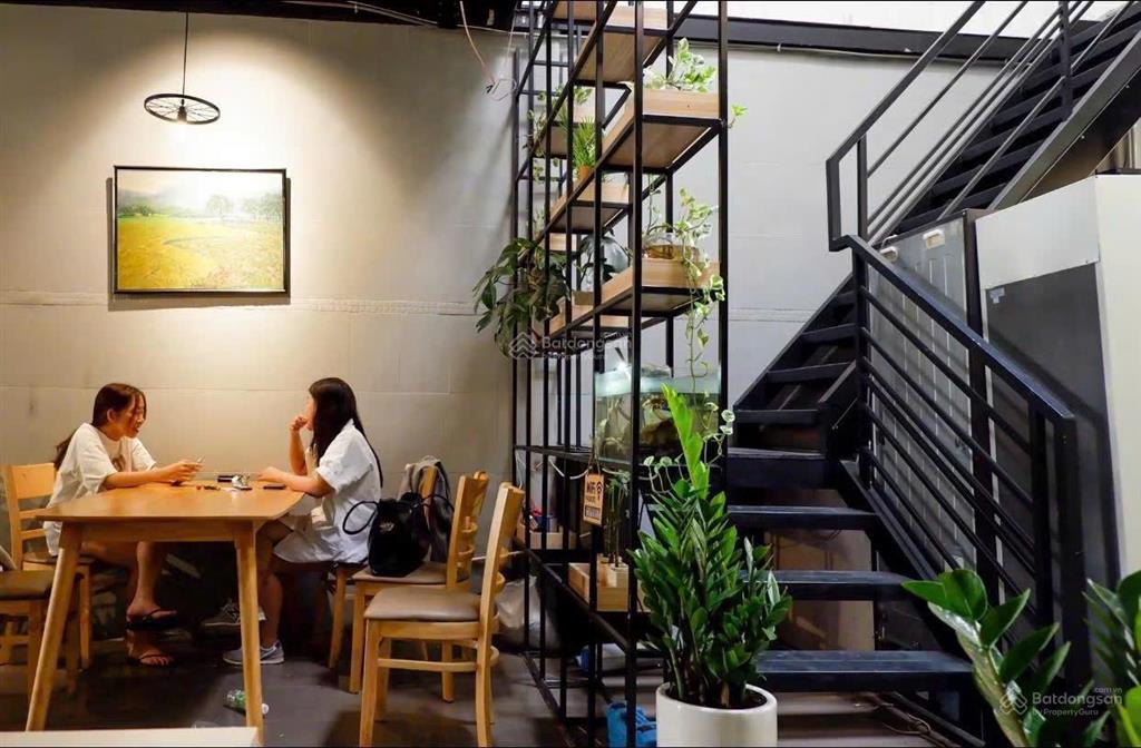 Cho thuê nhà mặt tiền 102a đồng nai phường 12 quận 10