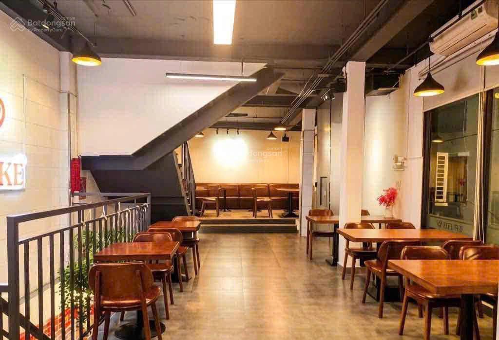 Cho thuê nhà góc 2 mặt tiền 21 đồng nai phường 15 quận 10