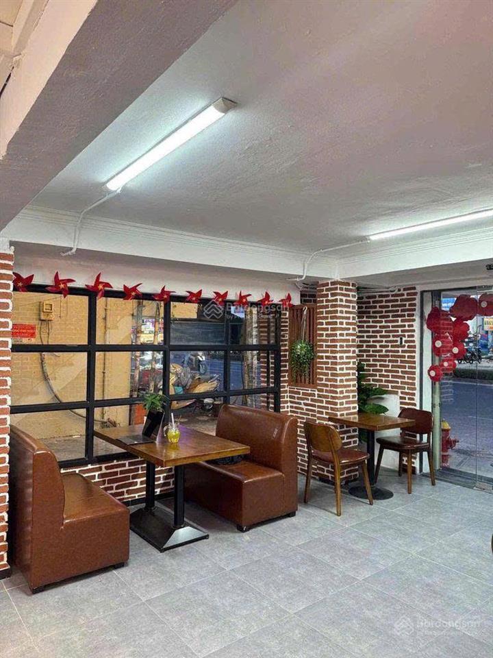 Cho thuê nhà góc 2 mặt tiền 21 đồng nai phường 15 quận 10