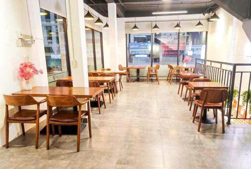 Cho thuê nhà góc 2 mặt tiền 21 đồng nai phường 15 quận 10