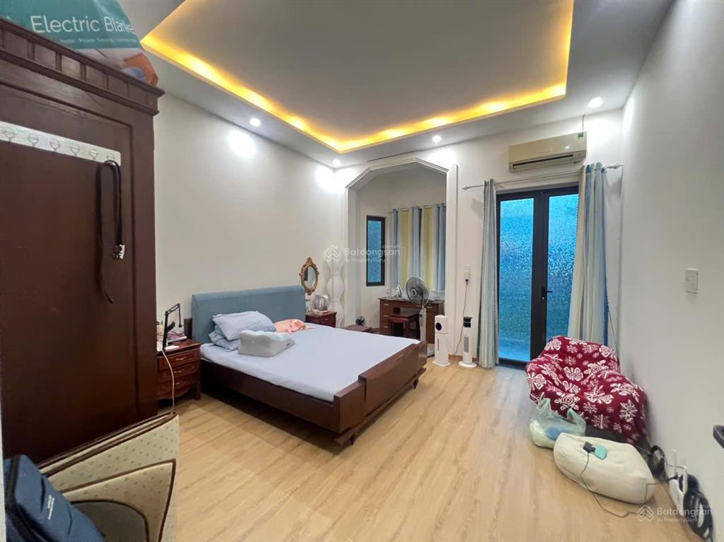 Cho thuê nhà gần mđ, ô tô đỗ 20m, giá 7.5tr