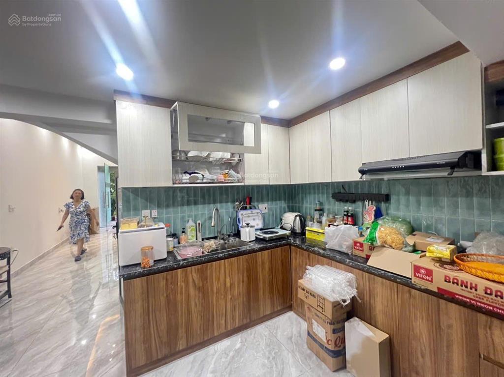 Cho thuê nhà gần mđ, ô tô đỗ 20m, giá 7.5tr