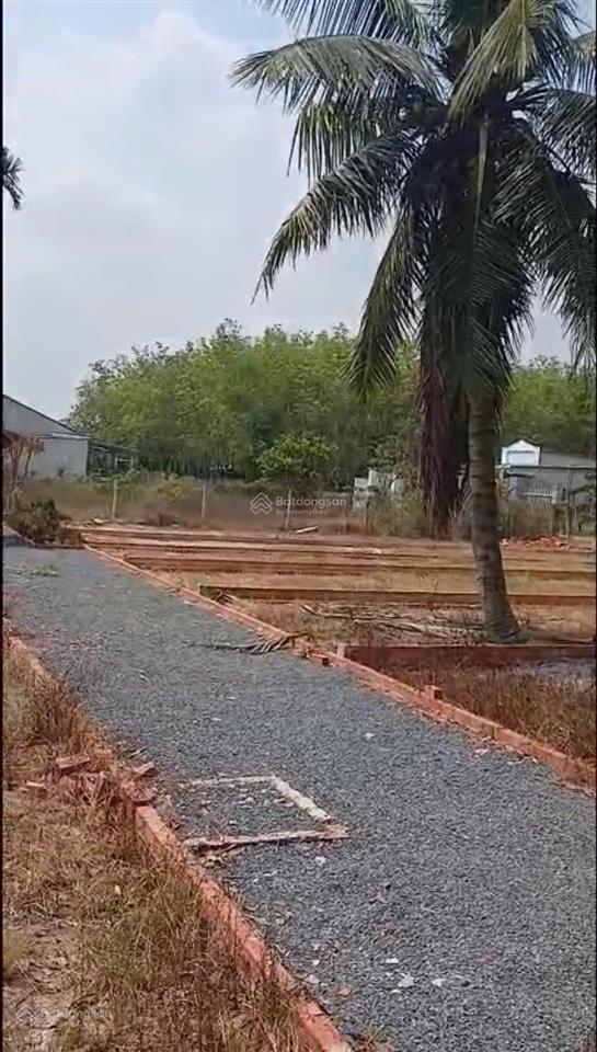 Kẹt tiền giảm sâu lô an tịnh ql22 vừa qua cổng chào tây ninh