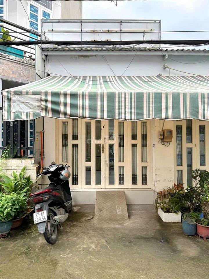 cần bán gấp nhà hẻm 6m, vị trí dễ kinh doanh