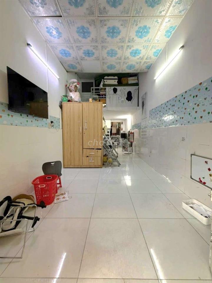 cần bán gấp nhà hẻm 6m, vị trí dễ kinh doanh