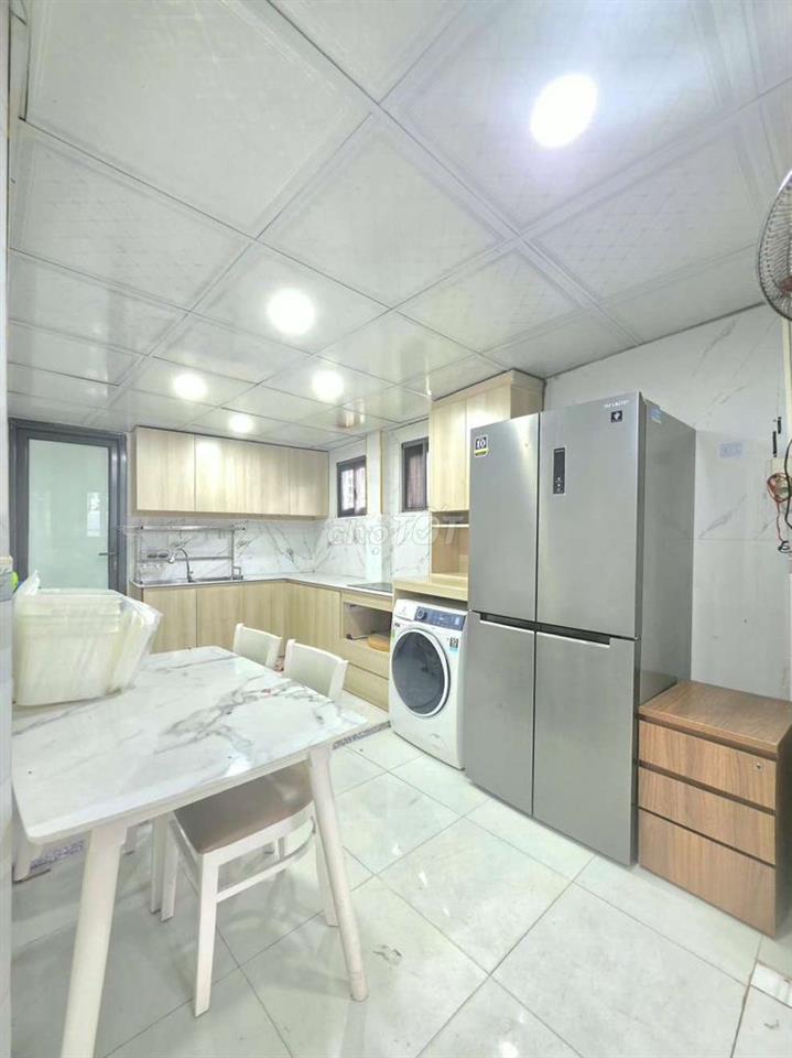 chuyển chỗ ở mới cần bán gấp nhà 50m² đầy đủ nội thất