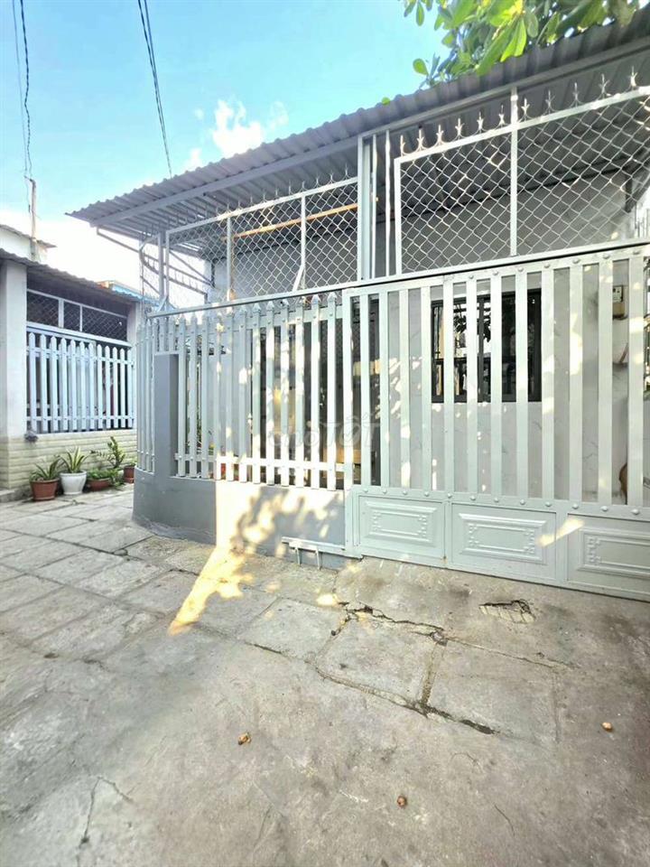 chuyển chỗ ở mới cần bán gấp nhà 50m² đầy đủ nội thất