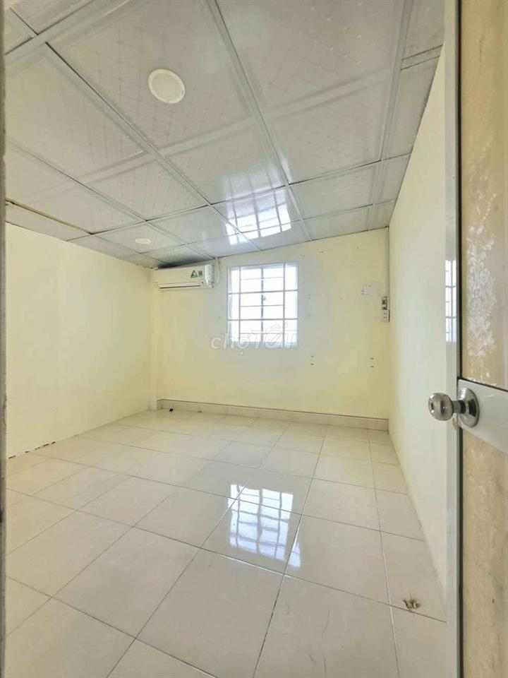 chuyển chỗ ở mới cần bán gấp nhà 50m² đầy đủ nội thất