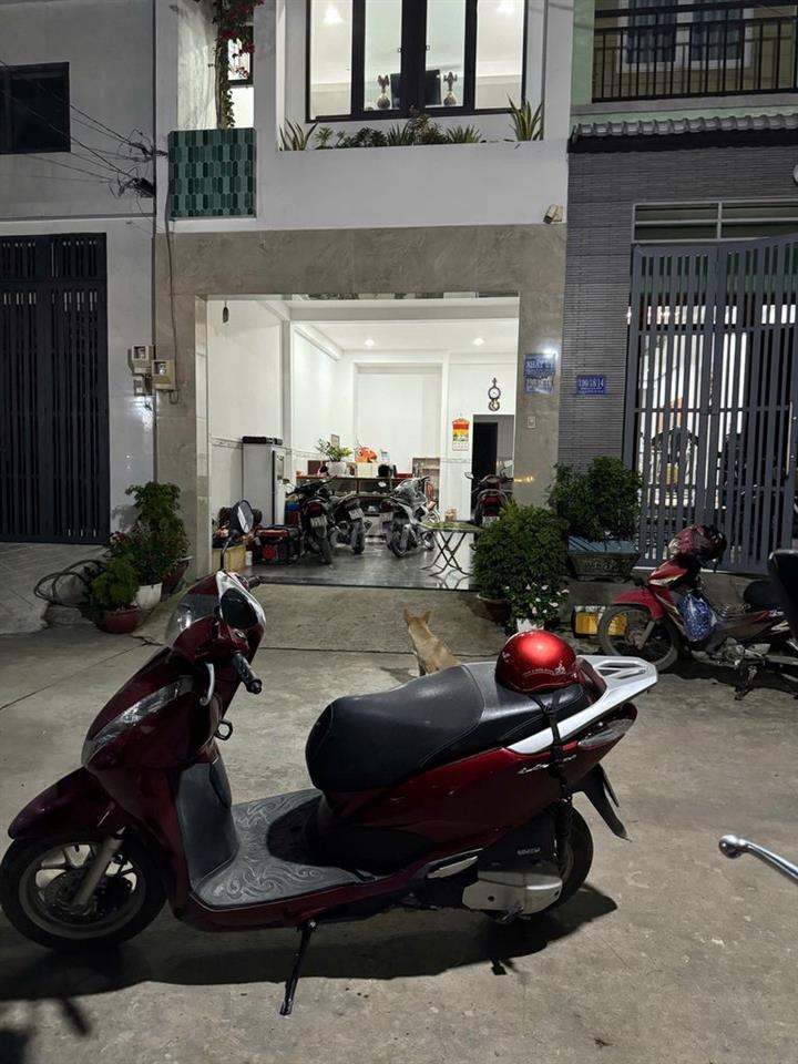 Cần bán nhà chính chủ đang ở