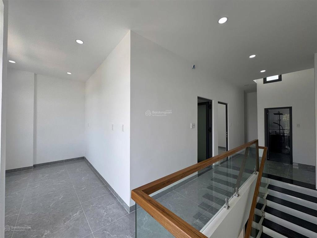 Chỉ hơn 1 tỷ bán nhà 2 tầng  diên khánh sổ hồng riêng ! dọn vào ở ngay