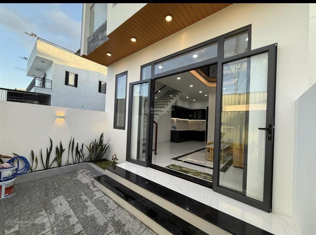 Bán mặt tiền 12m vĩnh trung phường tây nha trang chỉ hơn 2 tỷ