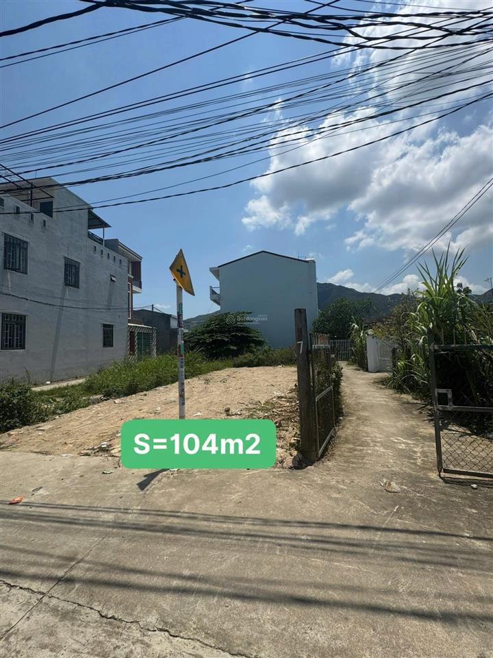 Bán lô đất 100m2 vĩnh trung phường tây nha trang 2 mặt tiền nở hậu đẹp !